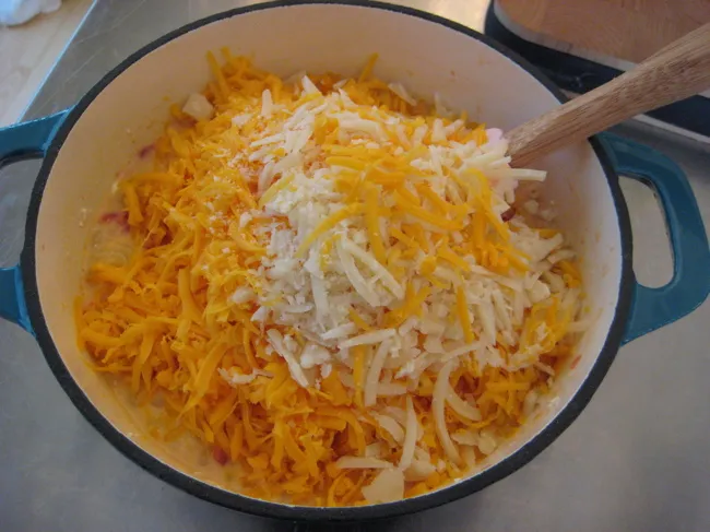 spicy mac and cheese