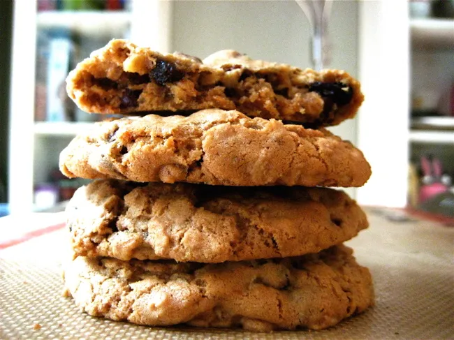 oatmeal chocolate cherry pecan cookies