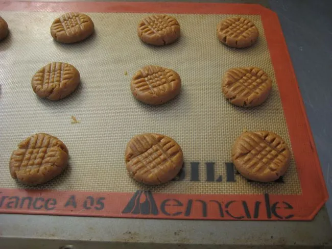 peanut butter cookies, forked